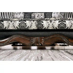 Causeuse semi-ferme Dhumketu en tissu noir traditionnel par