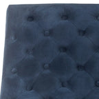 Fauteuil club capitonné de style médiéval - 25 cm de large x 30 cm de profondeur x 32 cm de haut