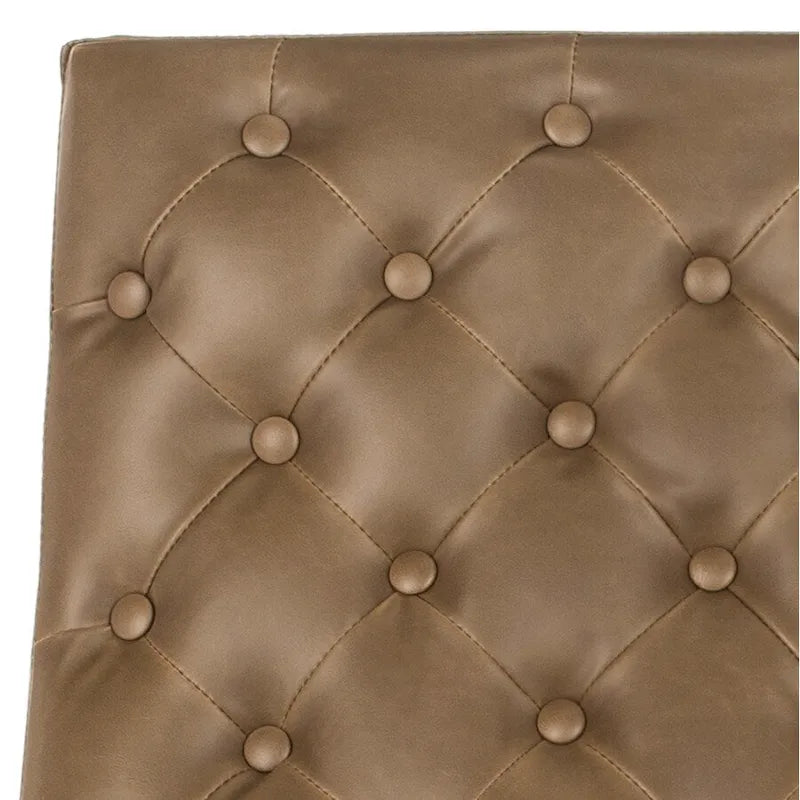 Fauteuil club capitonné de style médiéval - 25 cm de large x 30 cm de profondeur x 32 cm de haut